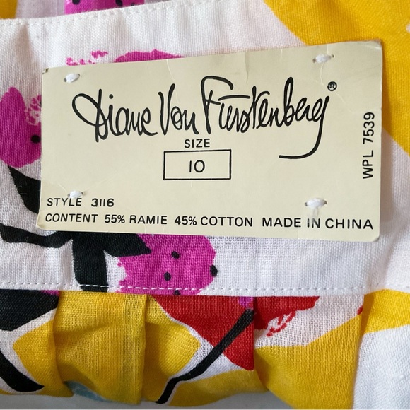 Diane Von Furstenberg Vintage Fruit Print  Midi Skirt Size 10 (Runs Small) NWT - Picture 12 of 12